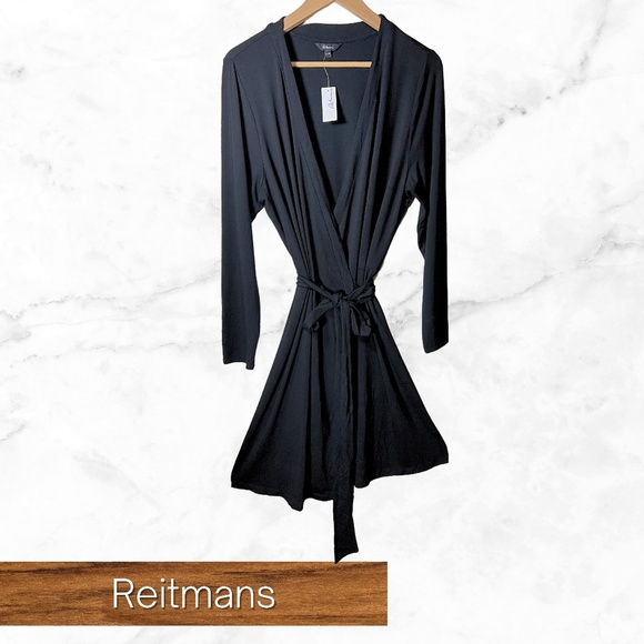Reitmans Dresses & Skirts - Reitman's size XL wrap dress